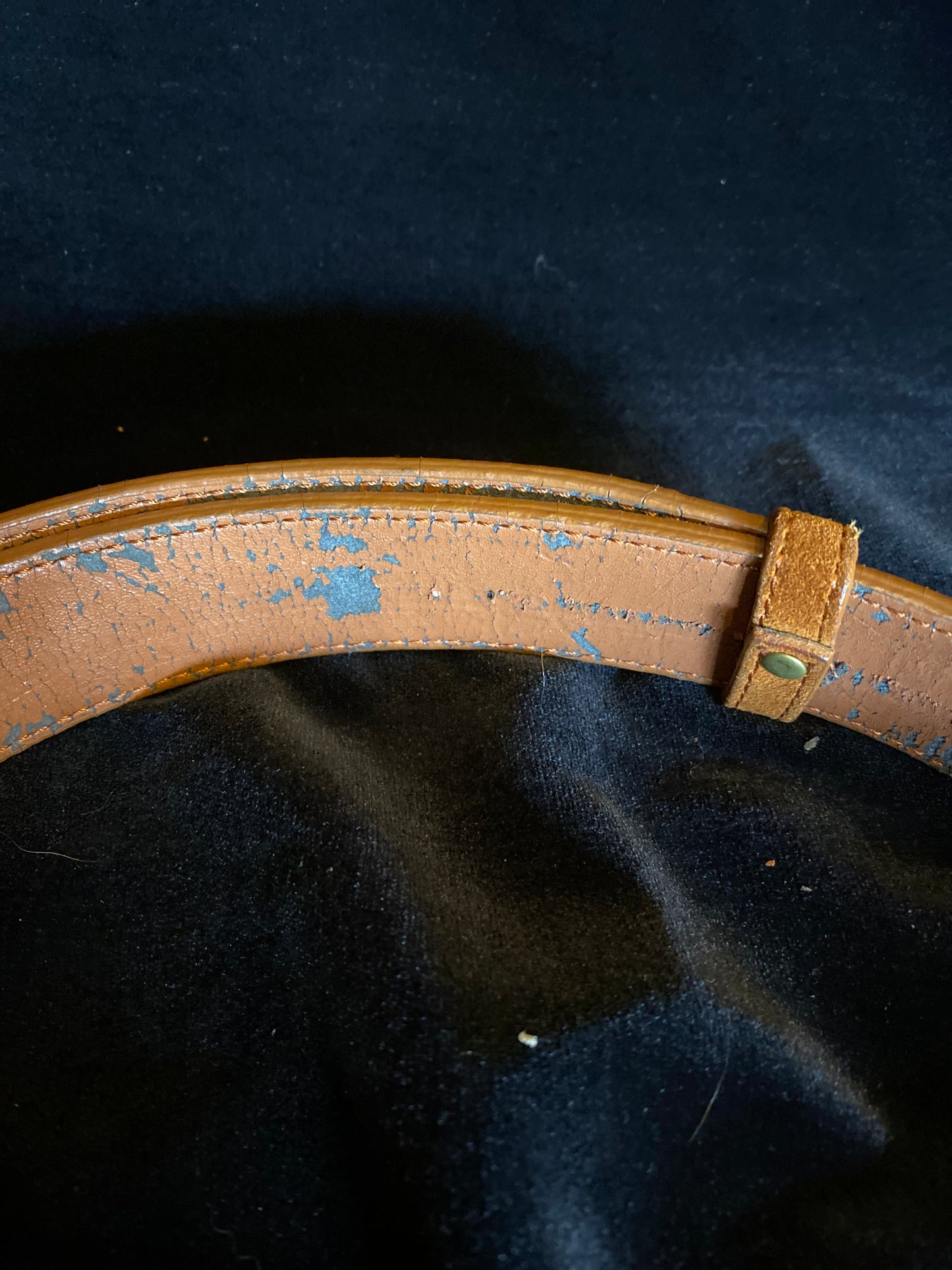 Clearwater Creak Adjustable Clasp Suede Belt