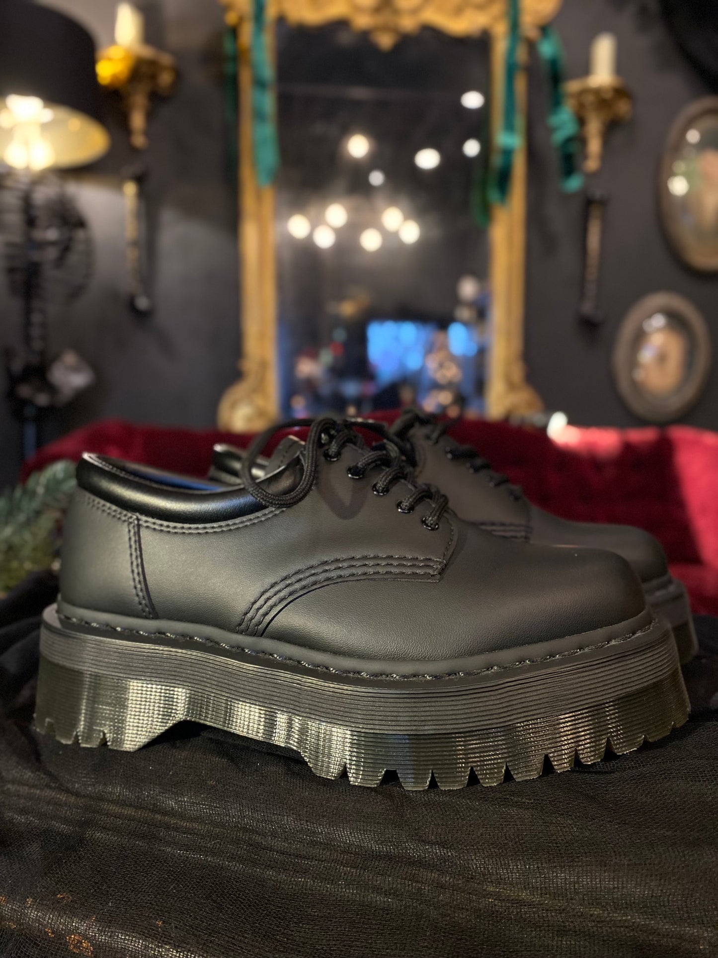 Dr. Martens Matte Black Platform Casual Oxfords 8 Women’s