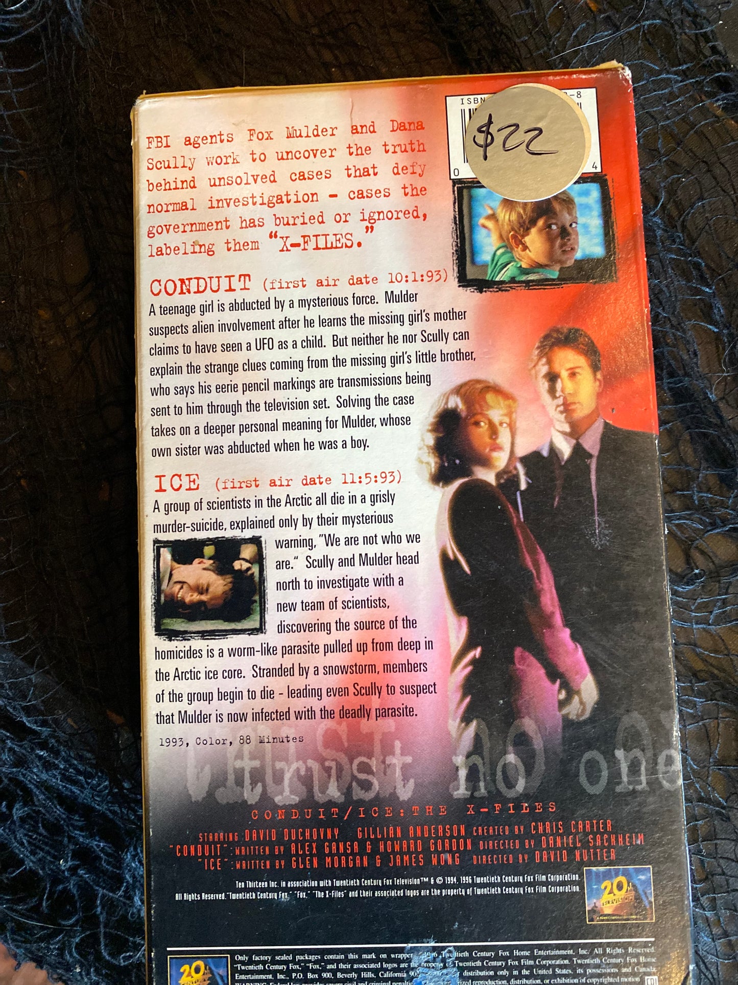 The X-Files Series VHS Episodes “Conduit/Ice” With Rare Episode Art Cards