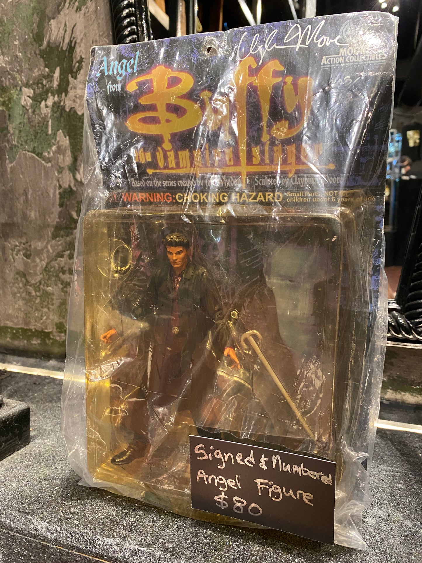 Y2K Signed & Numbered Buffy the Vampire Slayer Angel Figure